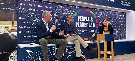 <center>Partnership e linguaggi per portare la sostenibilità al grande pubblico</center>