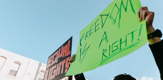 Giustizia cercasi: storie dal mondo dove il diritto non è scontato