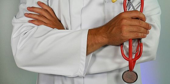 Salute in Italia: disuguaglianze e fragilità in aumento, pesa l’accesso ai servizi