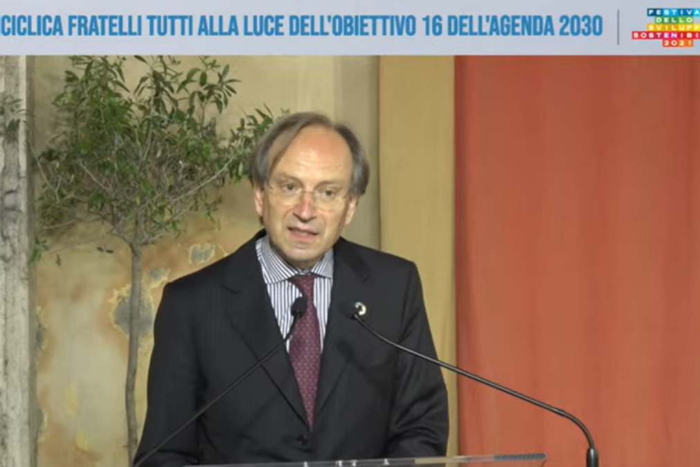 Per guidare il futuro dei popoli serve “un’aspirazione mondiale alla fraternità”