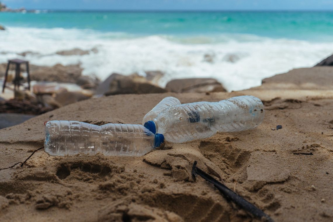 Quanta plastica sul fondo degli oceani? Arriva la prima stima