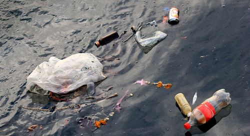 La plastica riciclata non sfonda, l’Ocse avanza proposte per intensificarne l’uso