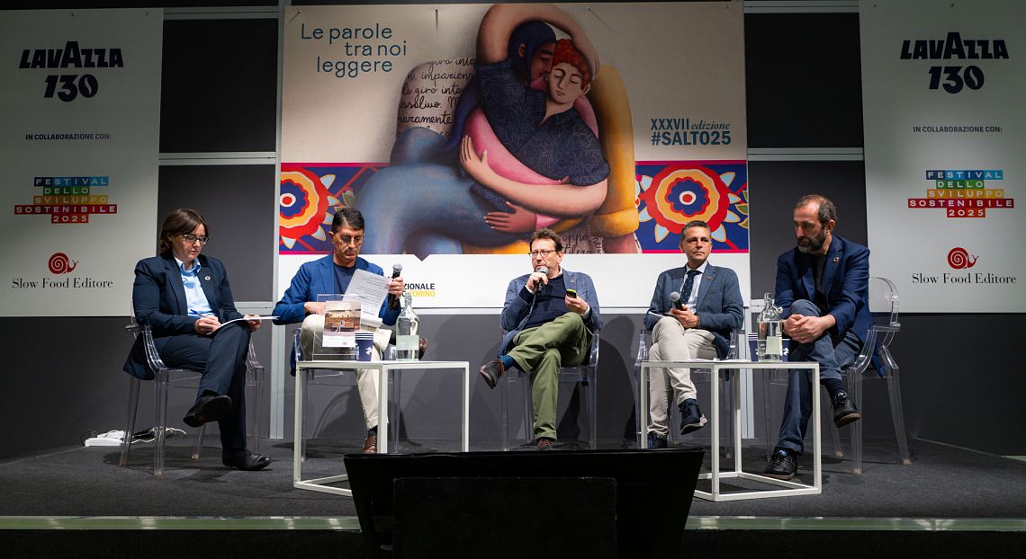 Comunicare la sostenibilità: “Dobbiamo unire i puntini tra gli effetti e le reali cause”