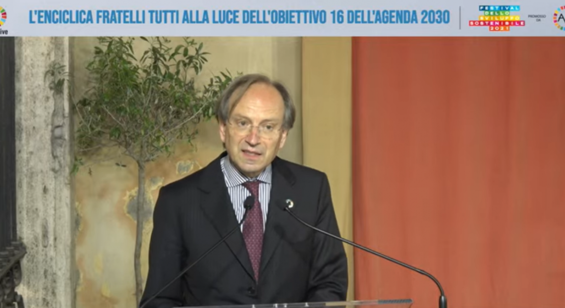 Per guidare il futuro dei popoli serve “un’aspirazione mondiale alla fraternità”