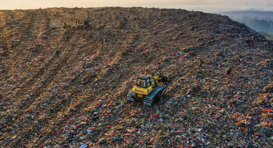 FOCUS. Rifiuti: nel 2050 potrebbero arrivare a 3,4 miliardi di tonnellate