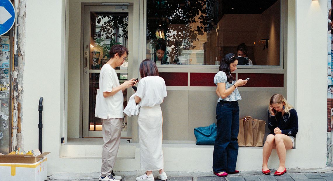 Vite connesse, benessere diseguale: cosa rivelano i nuovi dati Ocse sul digitale