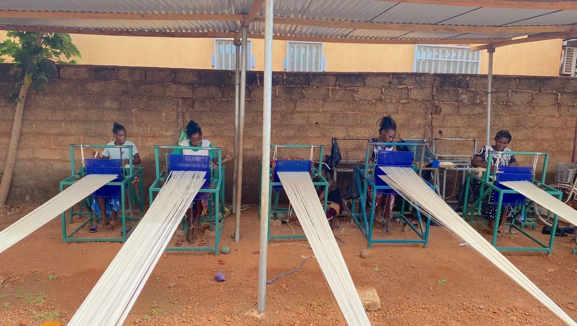 Buone pratiche: con “Faso Danfani-Koko Donda” il tessuto diventa simbolo di riscatto