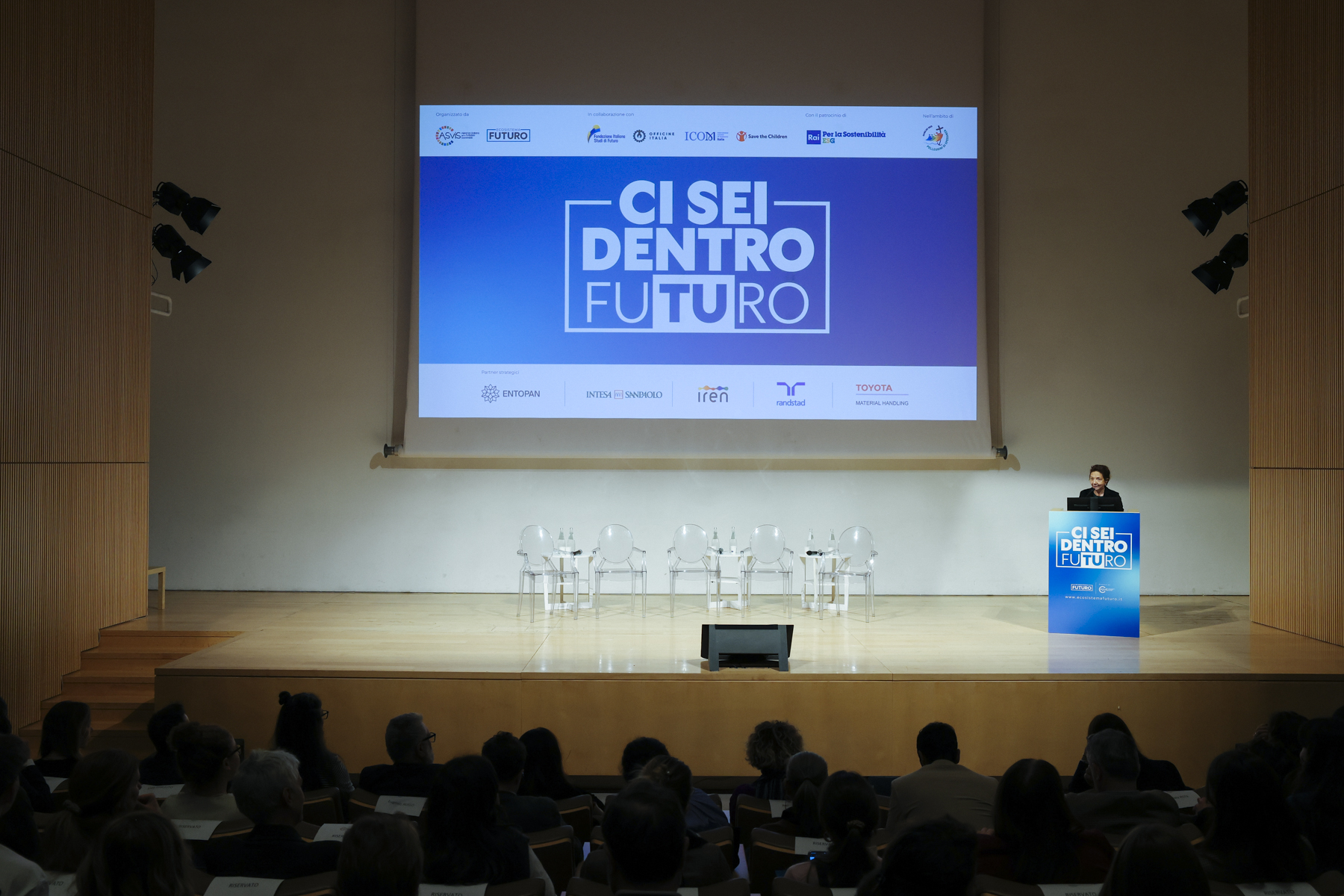 L'EDITORIALE. Se vogliamo costruire il futuro dobbiamo imparare a immaginarlo prima che arrivi